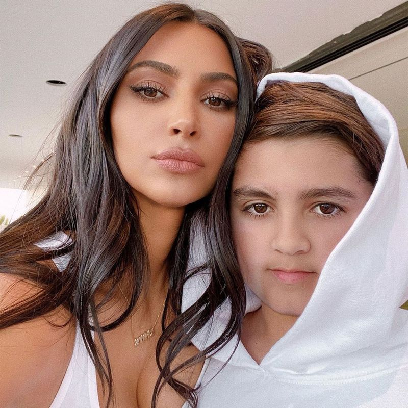 Kim Kardashian deler tekster fra Mason, der advarer hendes datter nord mod at gå live