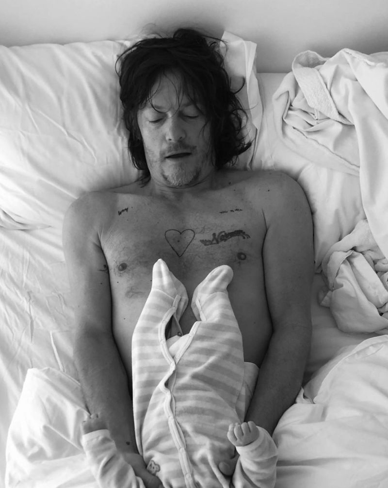 ダイアン・クルーガーがハンサムなパパ・ノーマン・リーダスの写真を赤ちゃんと共有