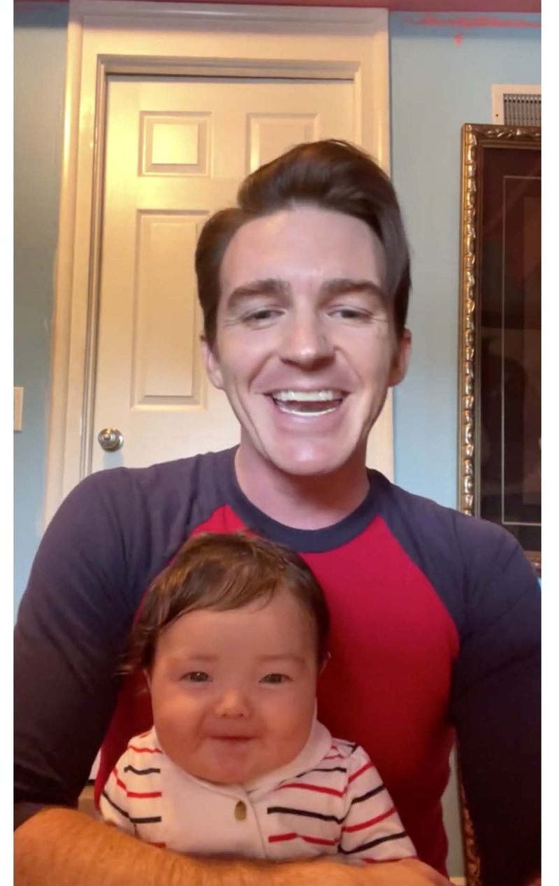 ドレイク・ベルは、未遂の子供を危険にさらす事件を判決した後、息子と最初のビデオを共有しますジャム・セッシュ