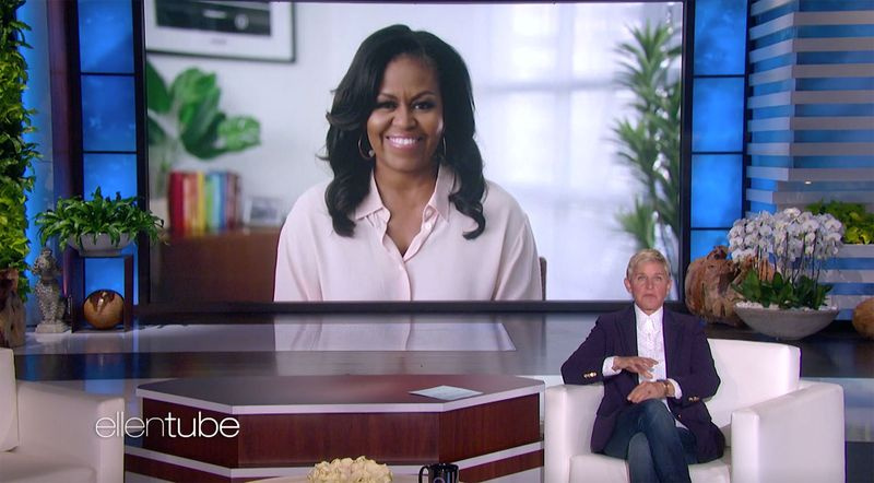 Michelle Obama hovorí, že všetky jej veci chýbajú s 2 chaotickými dcérami Ellen DeGeneresovou