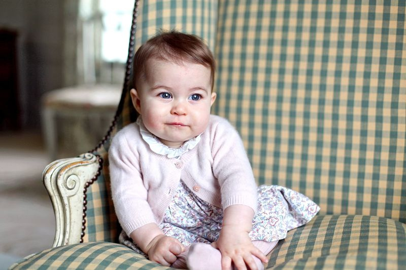 Kráľovský život princeznej Charlotte z Cambridge vo fotografiách