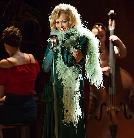 jessica lange v ahs freak show
