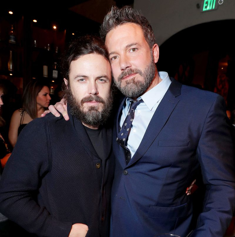 Casey Affleck nega que tenha jogado fora o recorte de papelão de Ben Affleck de Ana de Armas