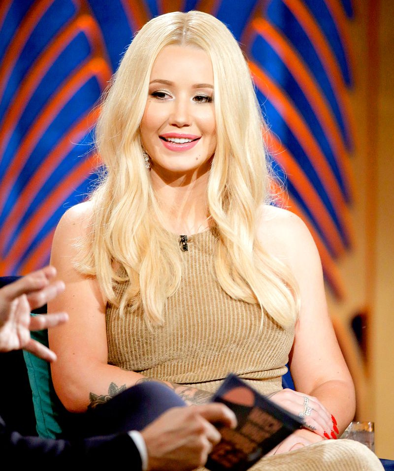 Iggy-Azalea-spálil-exes-oblečenie