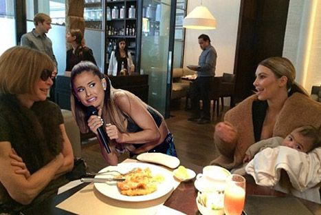 Anna Wintour y Ariana Grande