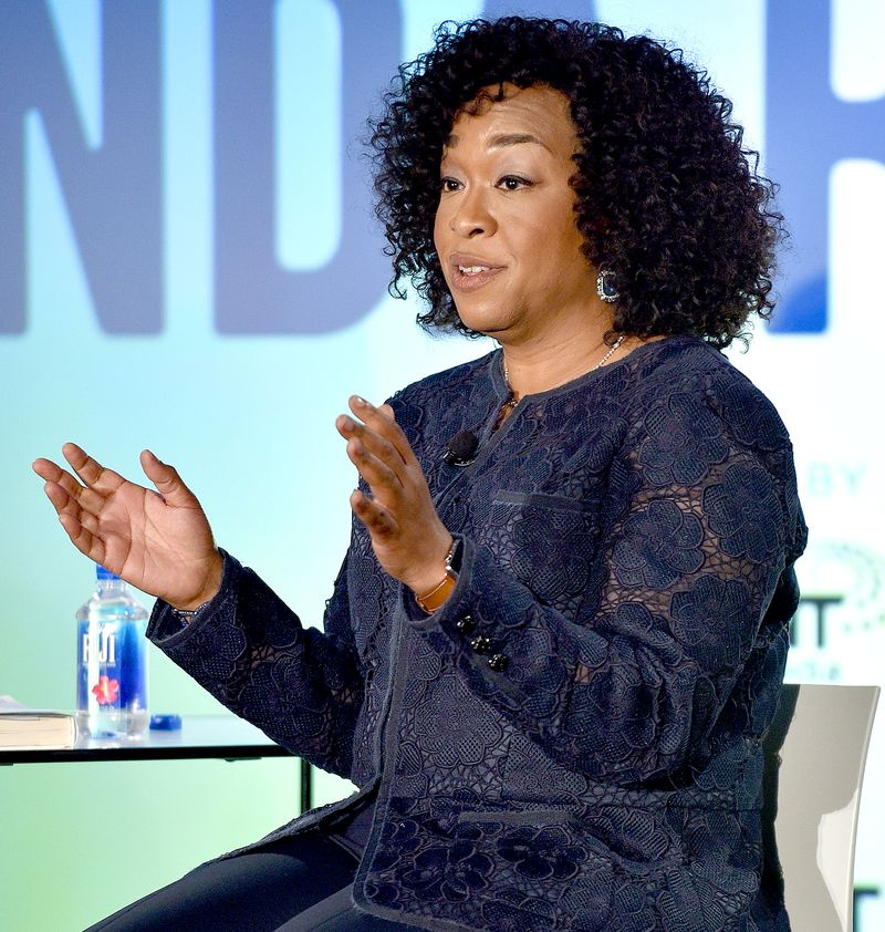 Shonda Rhimes prend la parole au Vulture Festival 2016 aux Milk Studios le 22 mai 2016.