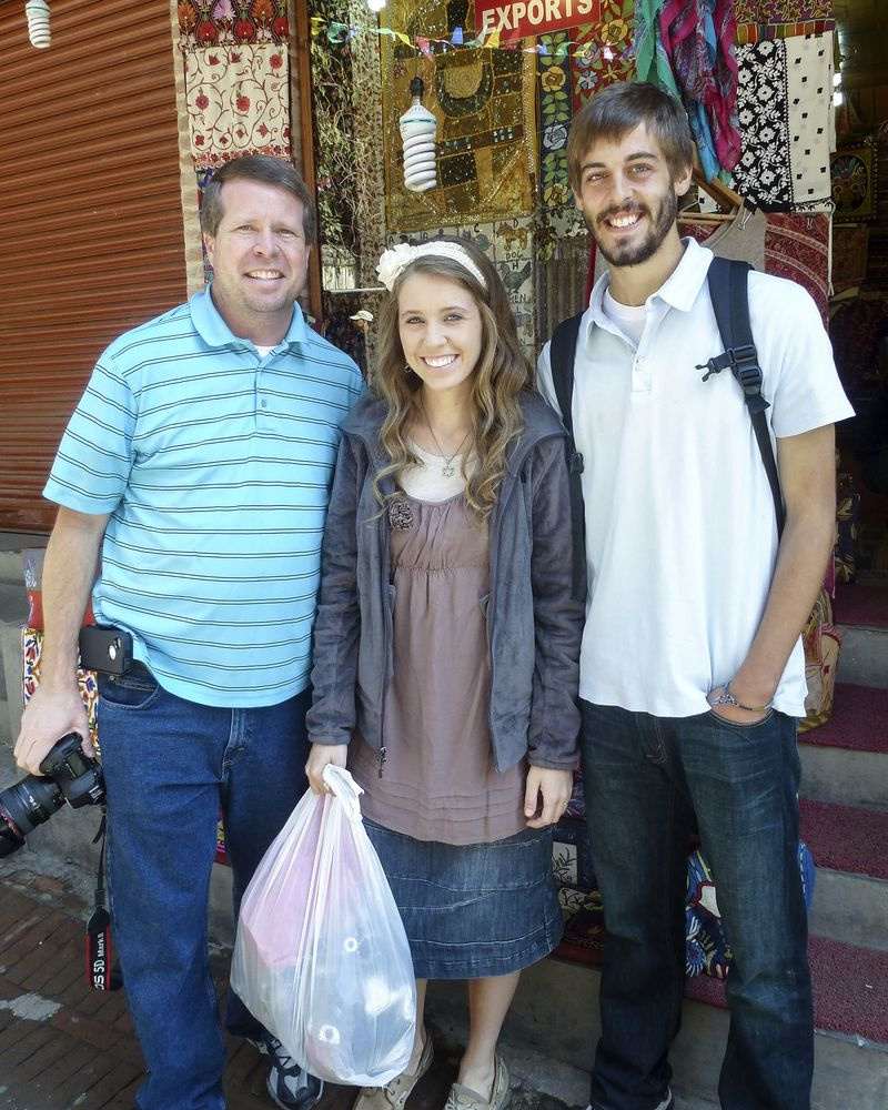Derick Dillard acusa a Jim Bob Duggar de
