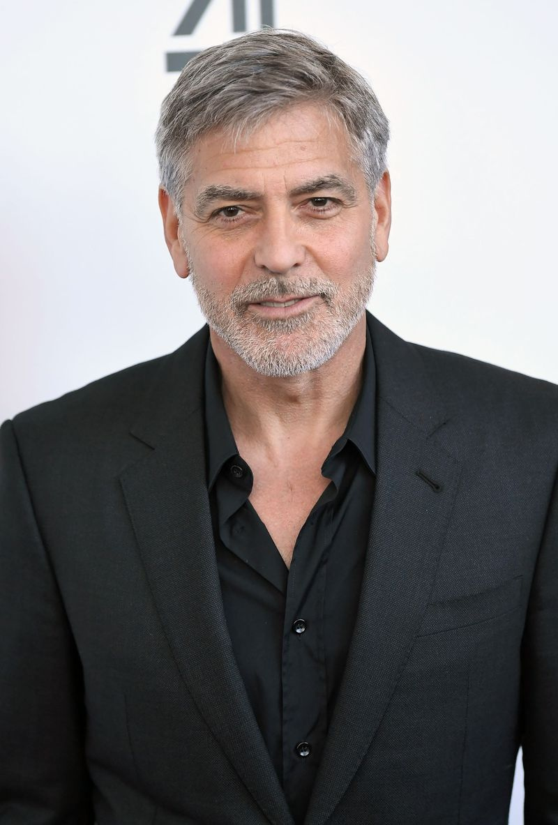 George Clooney revela que fue hospitalizado después de perder peso demasiado