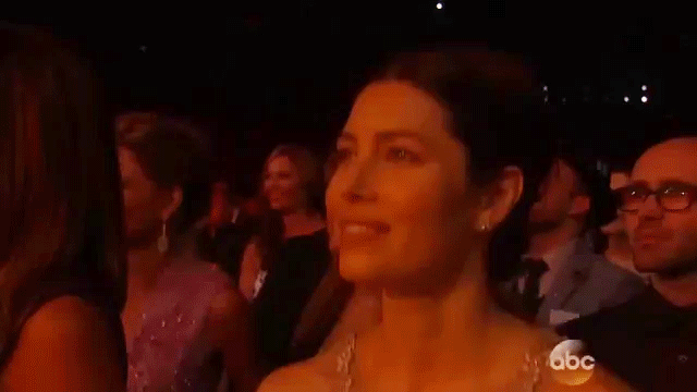 Jessica Biel danse gif