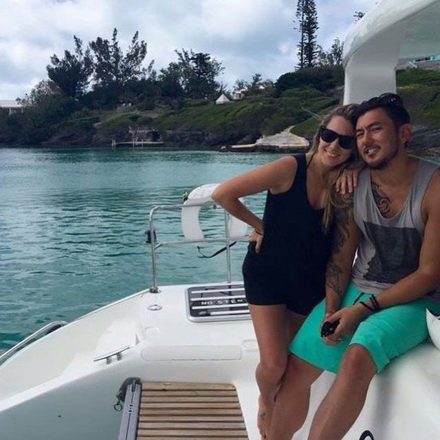 Colbie Caillat termina noivado com Justin Young Instagram Boat