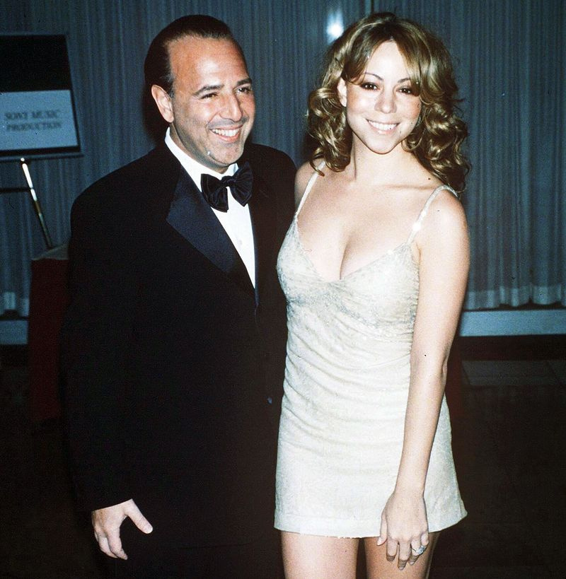 Tommy Mottola y Mariah Carey en 1997
