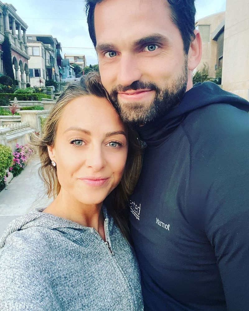ラブ・イズ・ブラインドのジェシカ・バッテンはベンジャミン・マクグラスと婚約しています