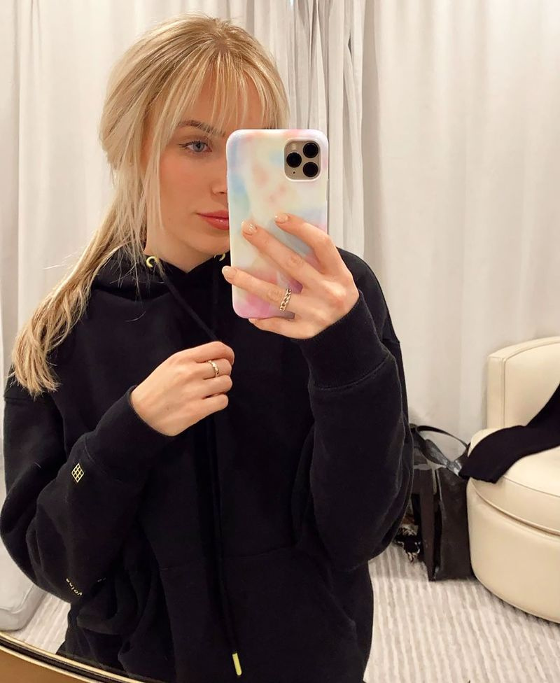 La licenciada Cassie Randolph se vuelve