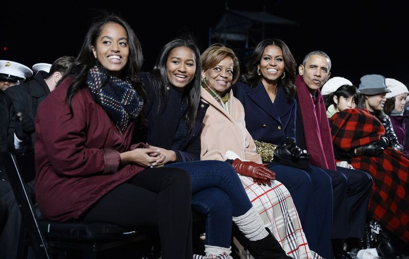Malia Obama Sasha Obama