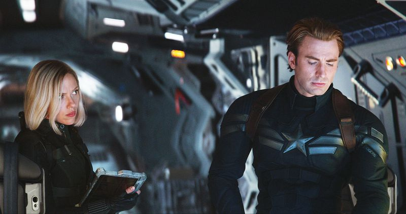 アベンジャーズエンドゲーム映画レビュースカーレットヨハンソンクリスエヴァンス