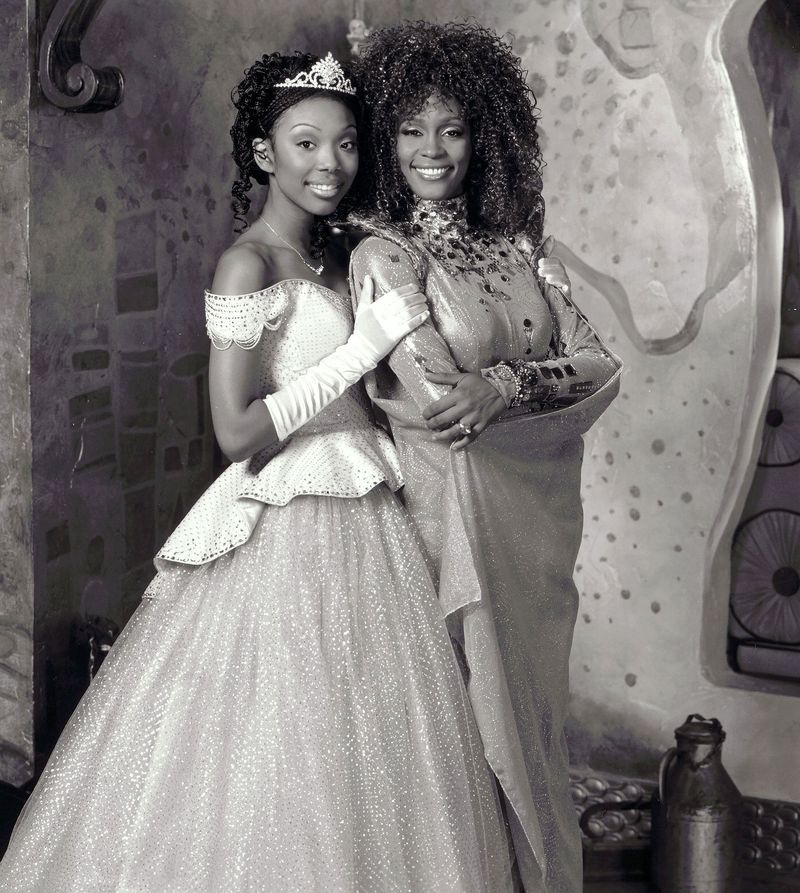 Brandy Cenicienta No en Disney Whitney Houston
