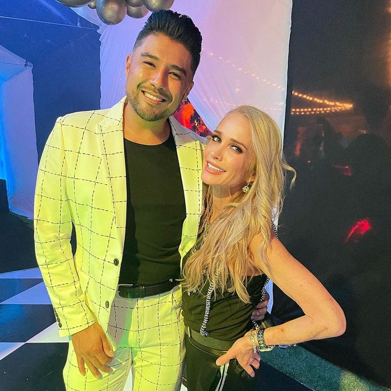 RHOBHキム・リチャーズが驚くべきニュールックの姪バット・ミツワーをデビュー