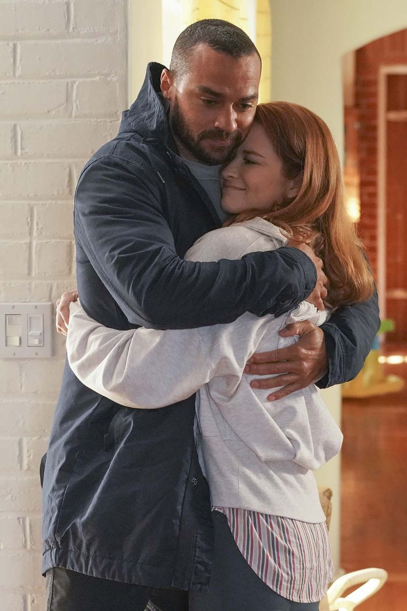 Japril Sarah Drew provoca série spin-off de Greys Anatomy com Jesse Williams