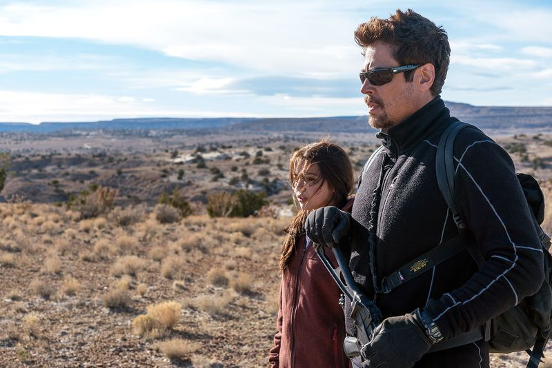 Džošs Brolins Džefrijs Donovans Benicio Del Toro Sicario Solda diena