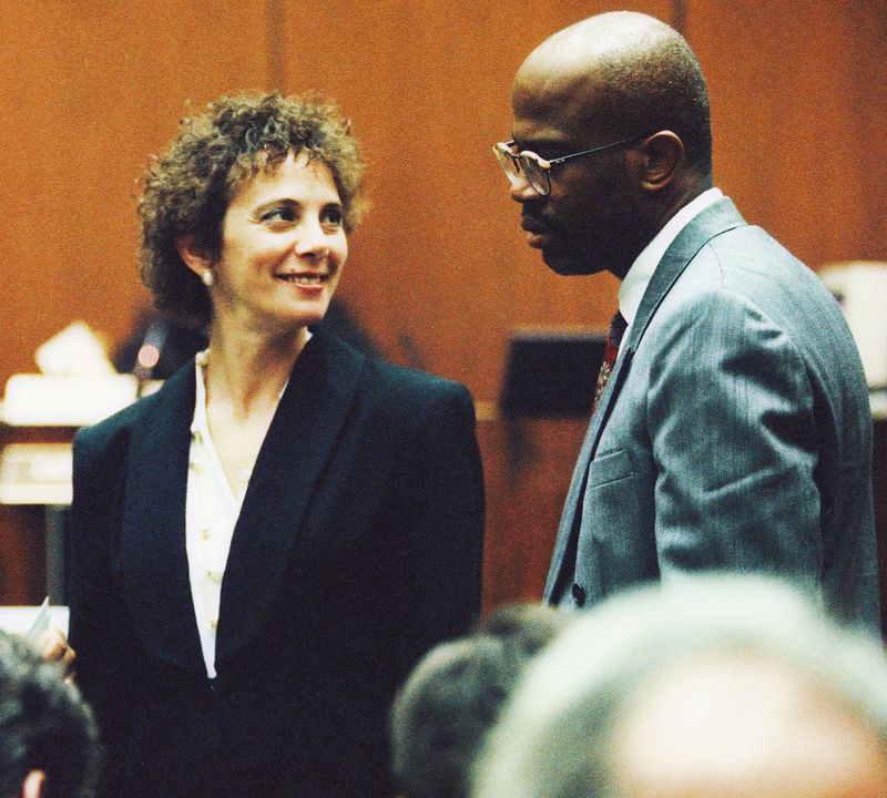 O.J.での証言中のマーシャクラークとクリストファーダーデンシンプソン刑事裁判1995年2月9日。