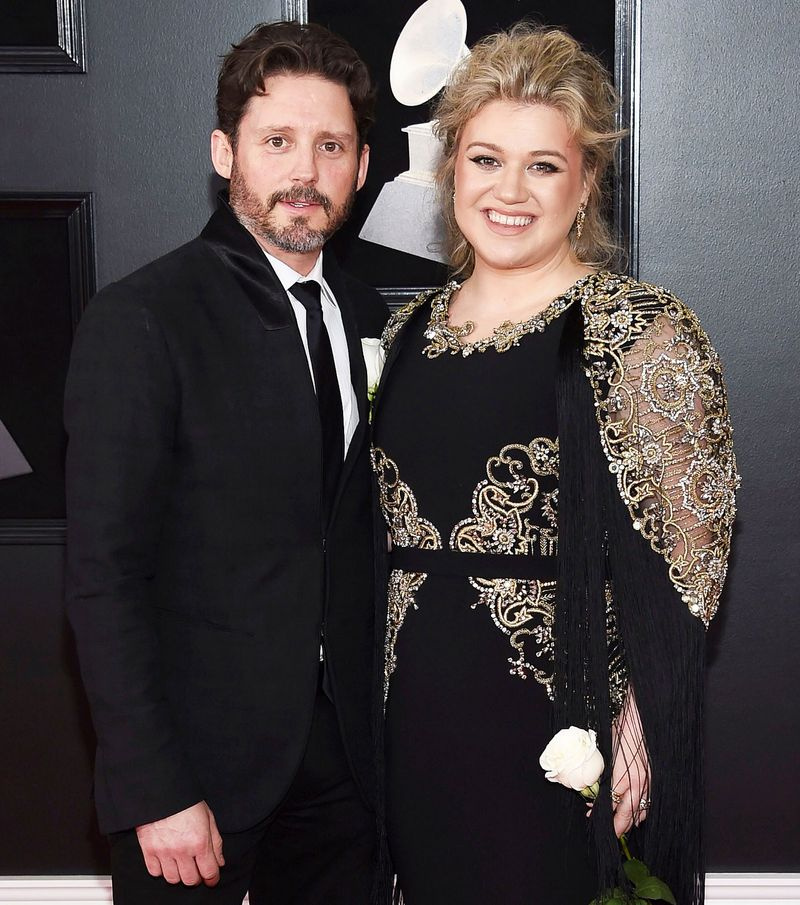 Kelly Clarkson se burla de un álbum terapéutico en medio del divorcio de Brandon Blackstock