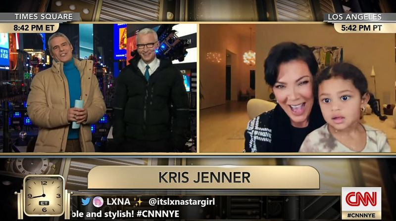 Kris Jenner esquiva la pregunta sobre Kim Kardashian y Pete Davidson con la ayuda de la hija de Kylie Jenner, Stormi