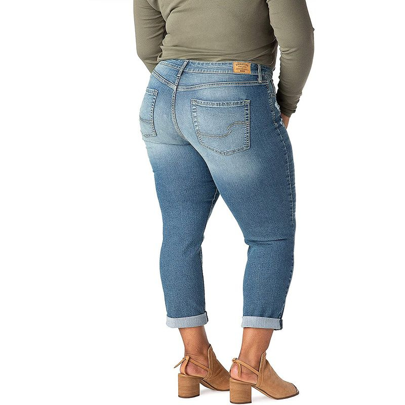 Levi Strauss&Co。による署名ゴールドラベルの女性