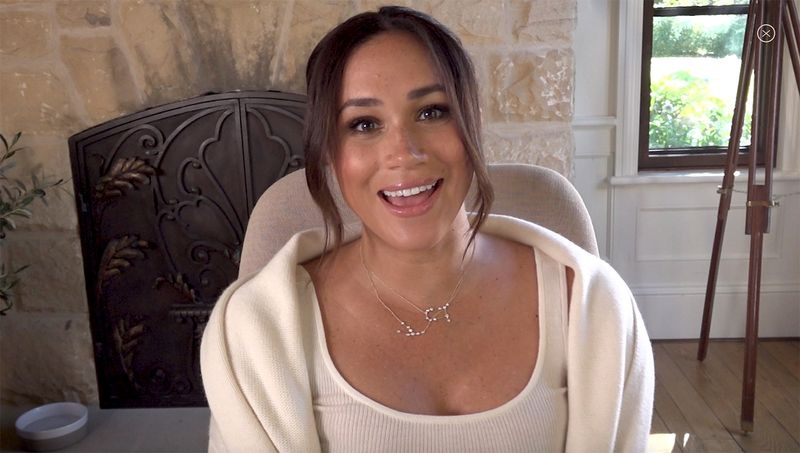 meghan-markle-αστερισμός-ζώδια-κολιέ