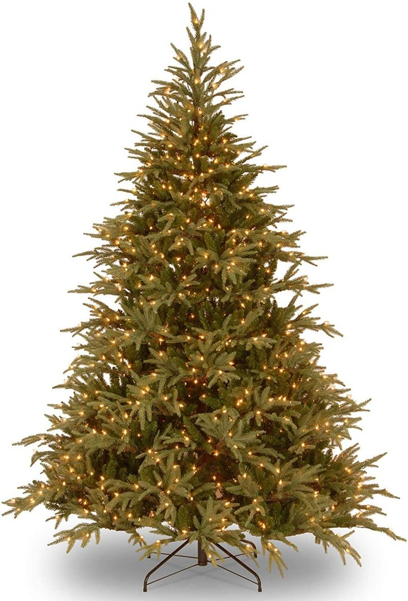 National Tree Company Vorbeleuchtet
