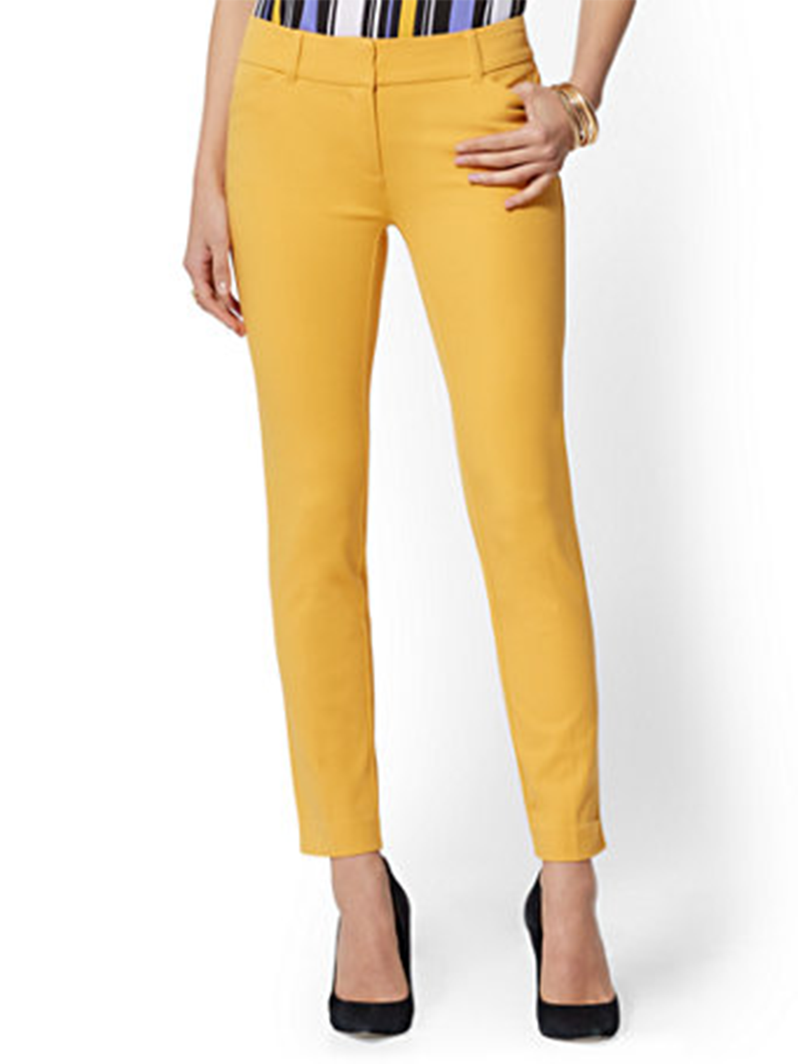 pantalón dorado
