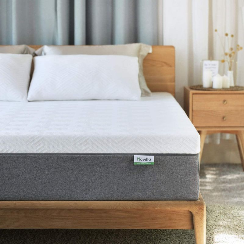 Matelas Novilla 10 pouces en mousse à mémoire de forme gel pour un sommeil frais et un soulagement de la pression