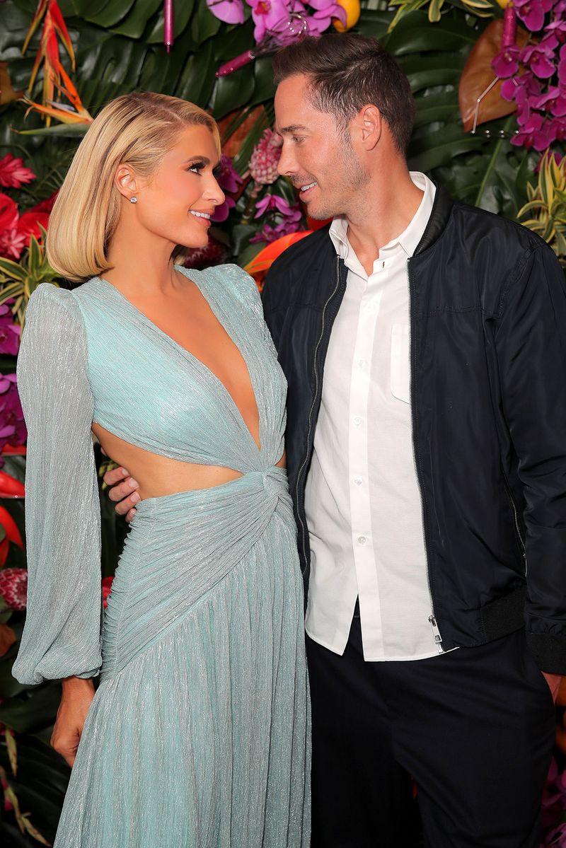 Paris Hilton planea tener 10 vestidos de novia para su gran día Carter Reum