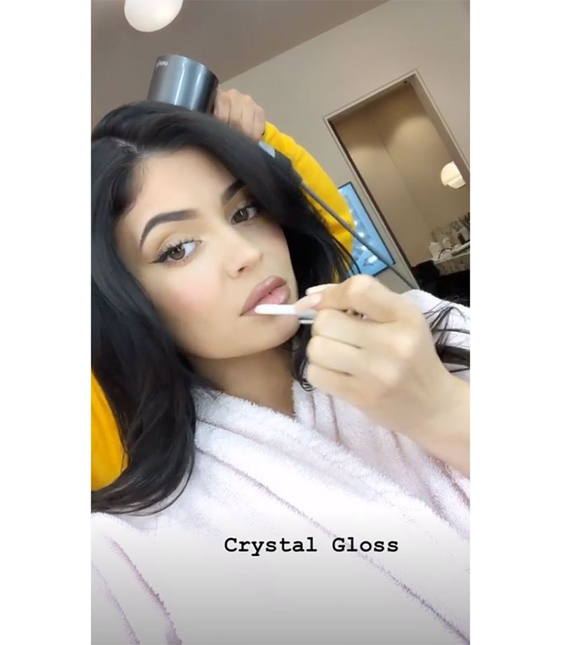 Návod na líčenie Kylie Lip-Kit - Tretí krok