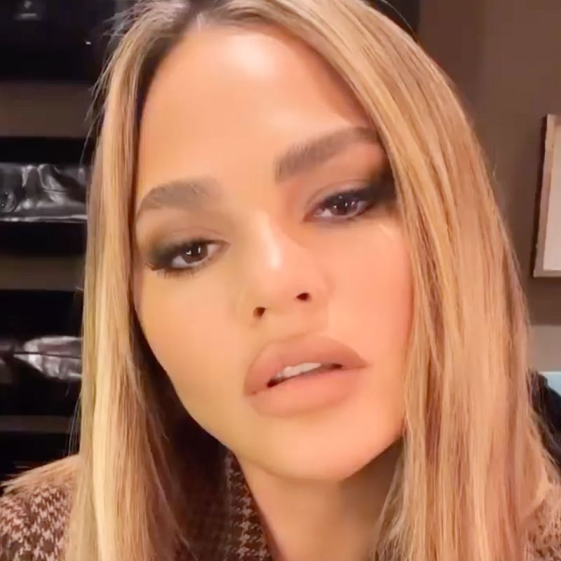 Fani domā, ka Krisija Teigena izskatās gluži kā Khloe Kardashian jaunākajā attēlā