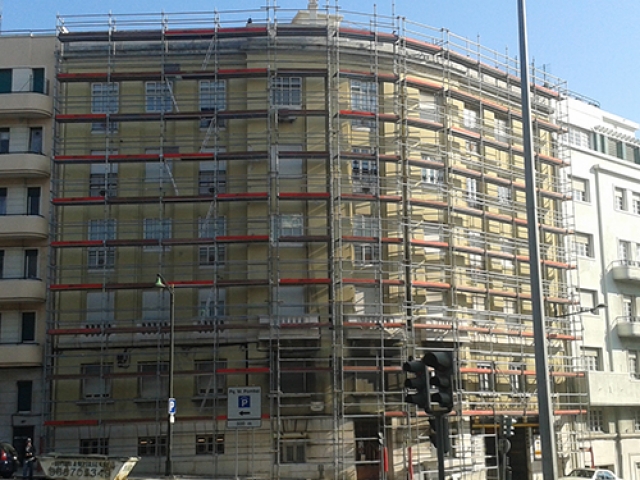 Aluguer e Montagem de Andaimes em Lisboa - Miratubos foto 3