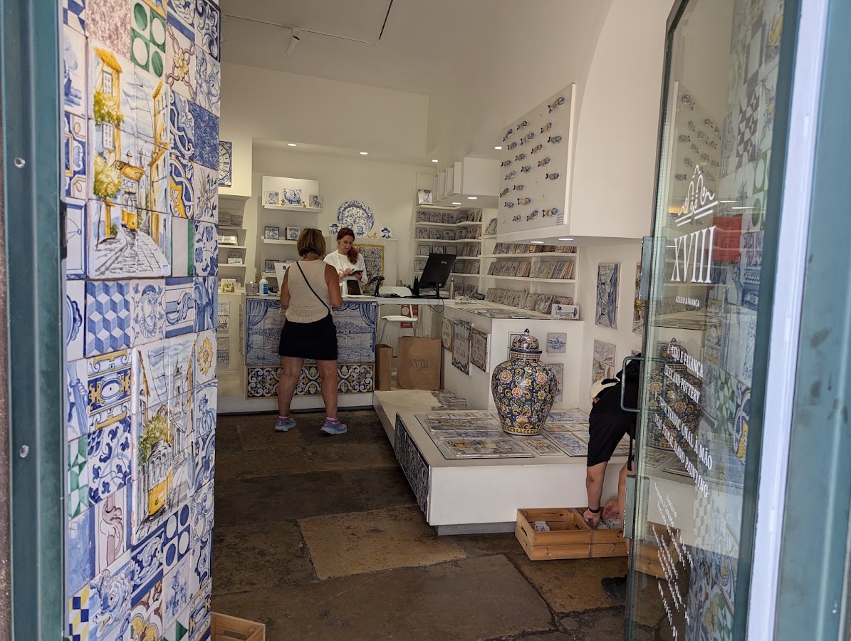 XVIII - Azulejo & Faiança | Loja Alfama